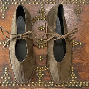 Source Unknown Brown Suede Ballet Flats